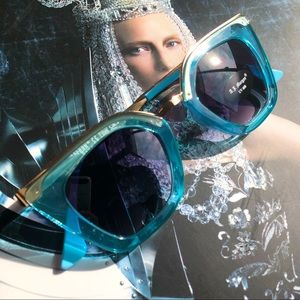 *NIB* Retro Style Blue and Gold Cat Eye Sunglasses with Violet Tinted UV Lenses